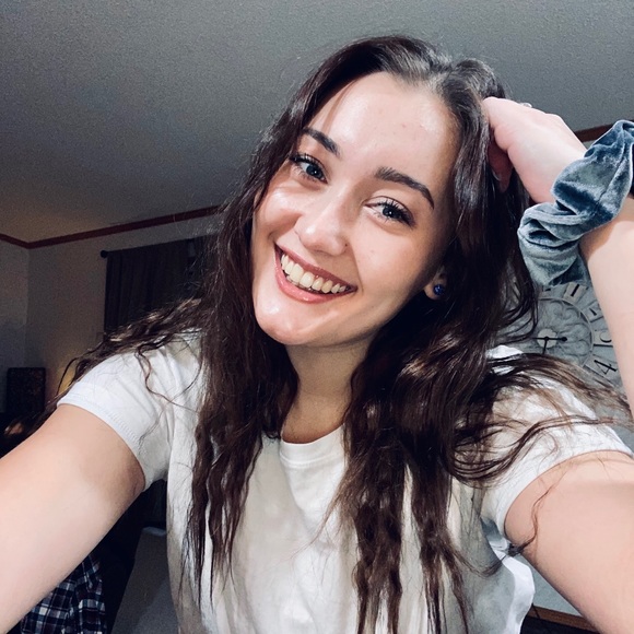 Meet your Posher, Mckenna - Picture 1 of 1